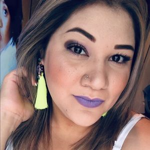 Meet your Posher, Valeria